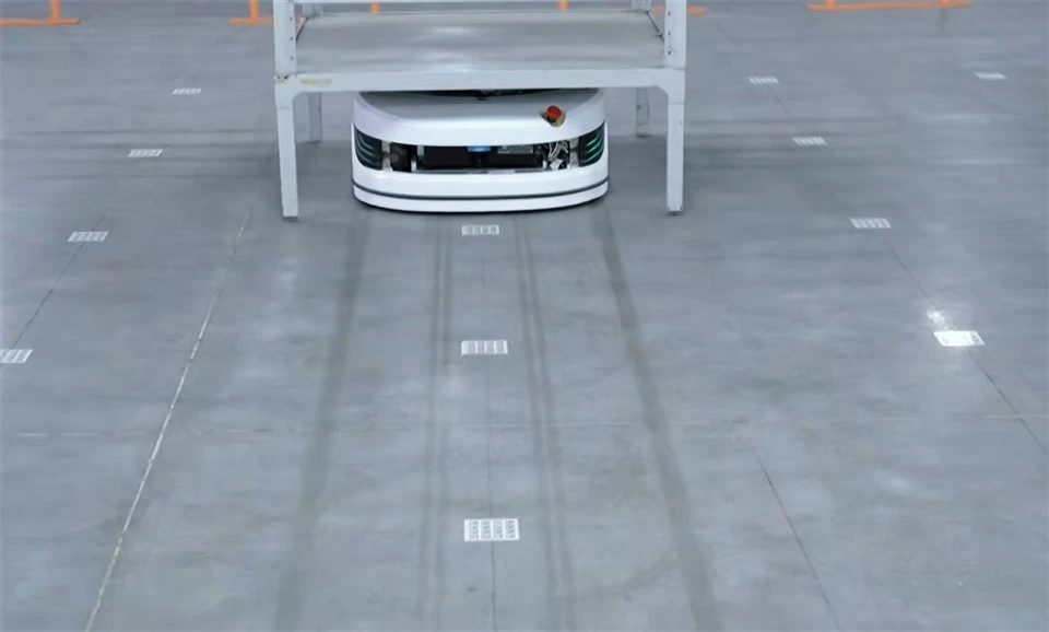 Code-guided Mobile Pallet Truck
